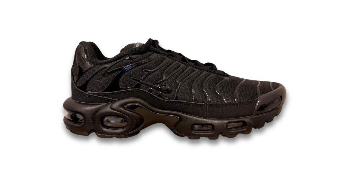 NIKE TN AIR MAX PLUS X SUPREME - NOIR