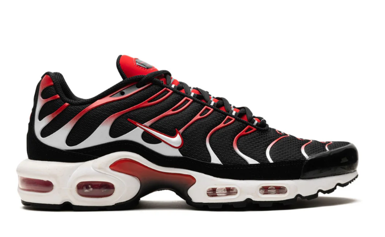 NIKE TN AIR MAX PLUS - NOIR ROUGE UNIVERSITÉ