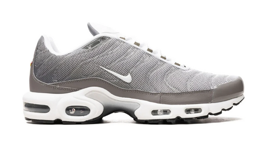 NIKE TN AIR MAX PLUS - SE FLAT PEWTER